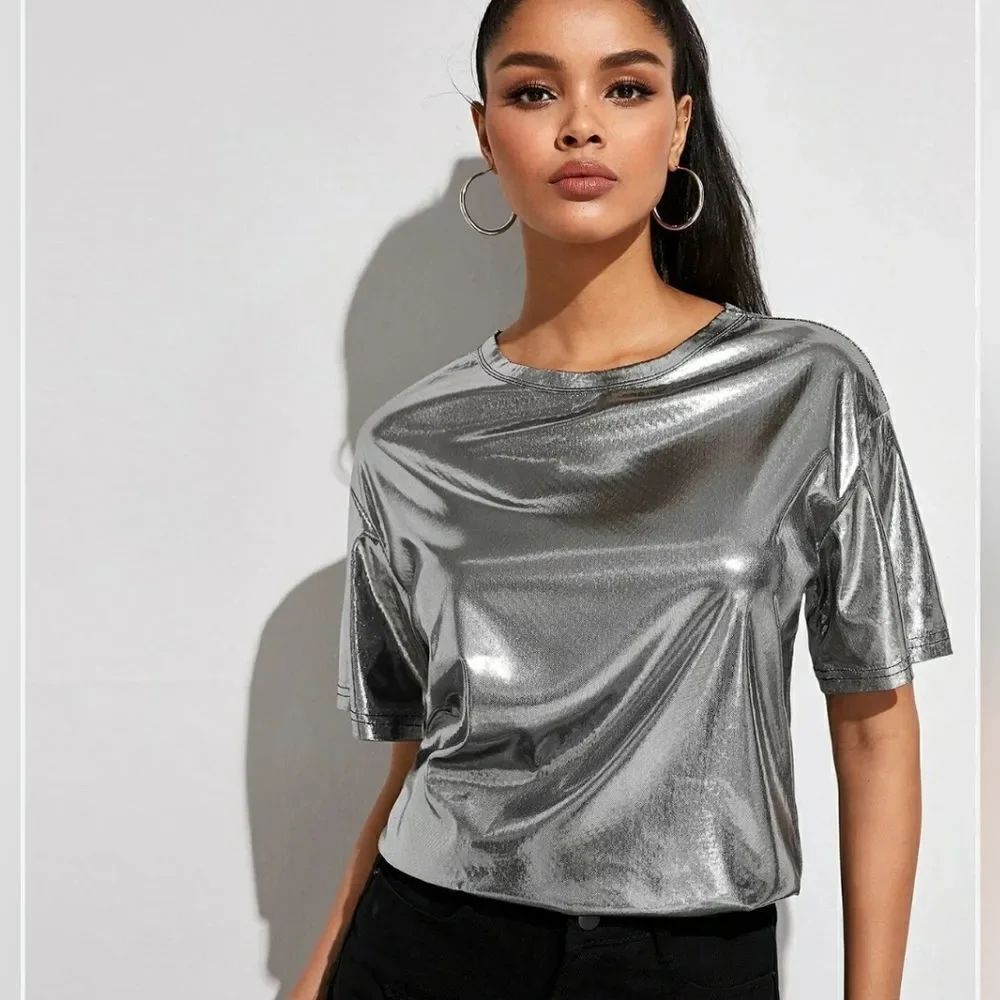 Diveded H&M Shimmering Metallic Grey Crop Tee